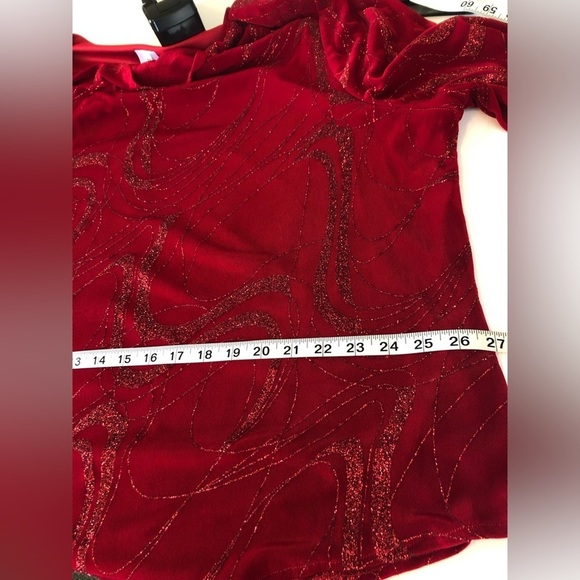 Praise Hymn Fashion Glitter Knit Asymmetrical Top with Split Flare Sleeve Red 3X - Picture 6 of 15